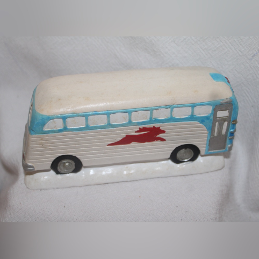 Ativa Ceramic Bus Reindeer Lines with Blue and Red Details